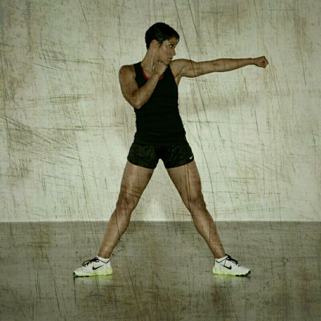 Sumo Squat Jabs Exercise Howto Workout Trainer by Skimble