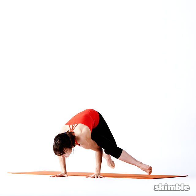 Right Twisting Scissors Exercise Howto Workout Trainer by Skimble