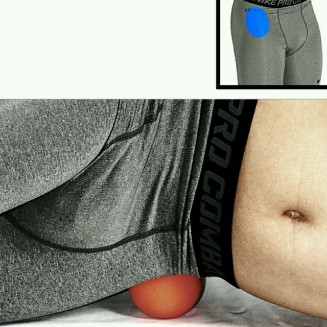 Stretch TFL lacrosse ball by Rino M. Exercise Howto Skimble