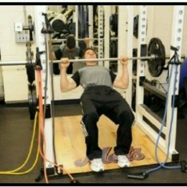 weightlifting flat feet