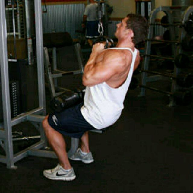 VBar Pulldown Exercise Howto Workout Trainer by Skimble