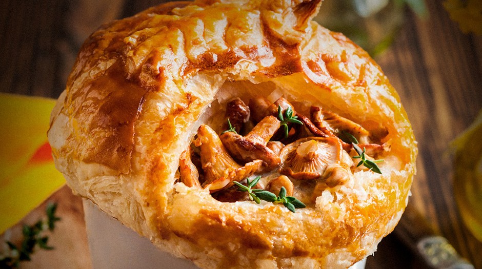 Suflê de queijo Minas meia cura e shimeji é macio, prático e delicioso