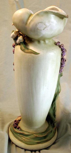 IMPERIAL AMPHORA AUSTRIA DUX WOMAN ON VASE.