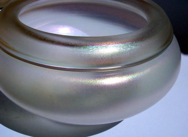 Steuben Verre de Soie vase with rolled edge Incredible