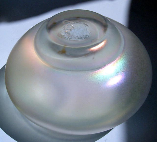 Steuben Verre de Soie vase with rolled edge Incredible