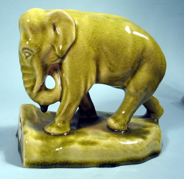 ROOKWOOD 2444D ELEPHANT BOOKEND GREEN GLAZE 1945 NICE