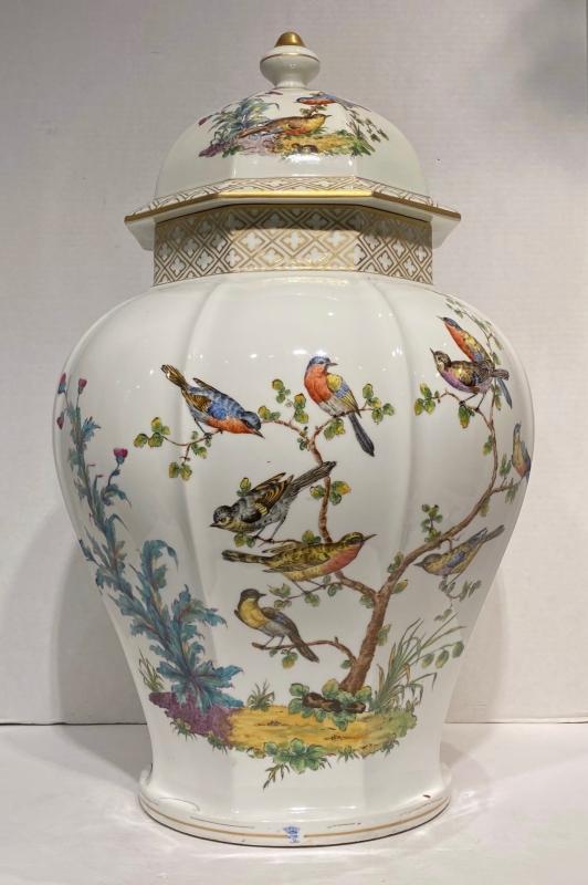 Ludwigsburg Porcelain Vase with Cover (24 in, 61 cm)