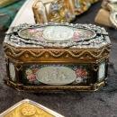 Louis XVI 22K Gold Diamond Encrusted Snuff Box Decorated by Charles-Jacques de Mailly (1740-1817)