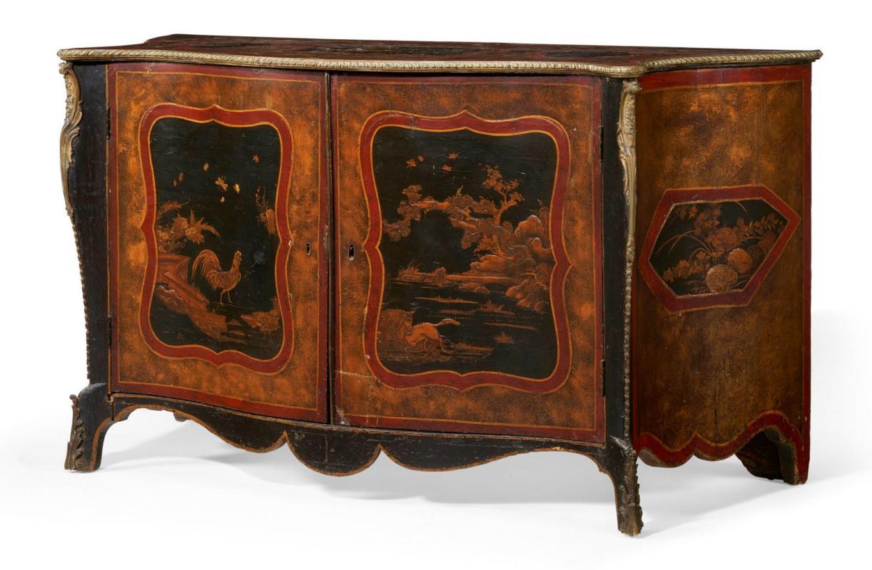 English George III Chinoiserie Japanned Commode
