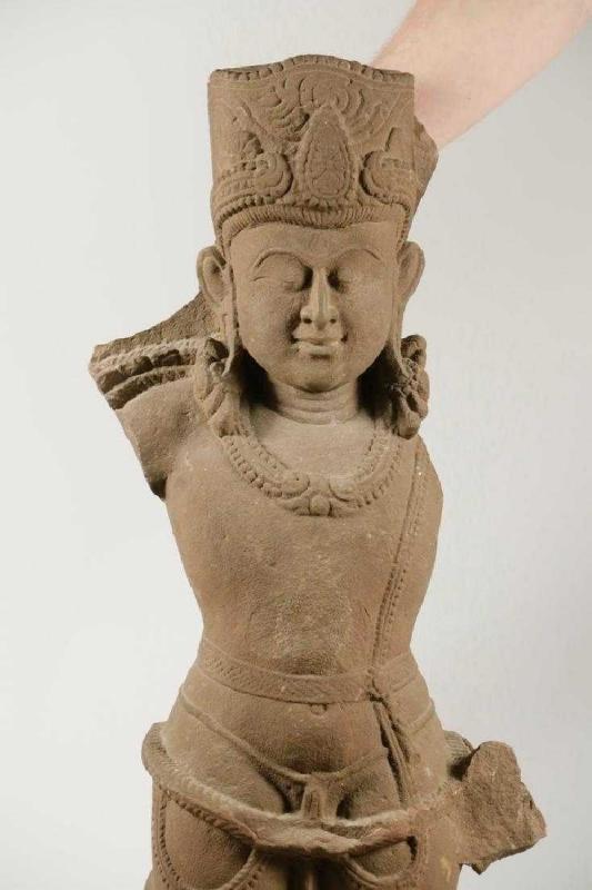 Bodhisattva Statue Avalokiteśvara Lokesvara Buddhist Stone Deity Sculpture