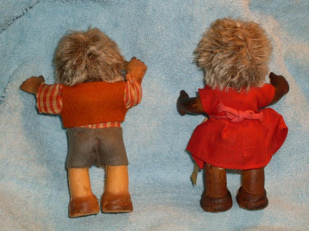 vintage STEIFF Hedgehogs Macki + Mucki  with Tags  4 1/2 INCH High 