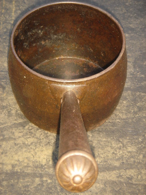 Estate ANTIQUE Kitchen Item CAST IRON POT Very Unusual Makers Name Faintly Stamped. Primitive Cast Iron ~ Cute 3 Pint Size Late 1800's