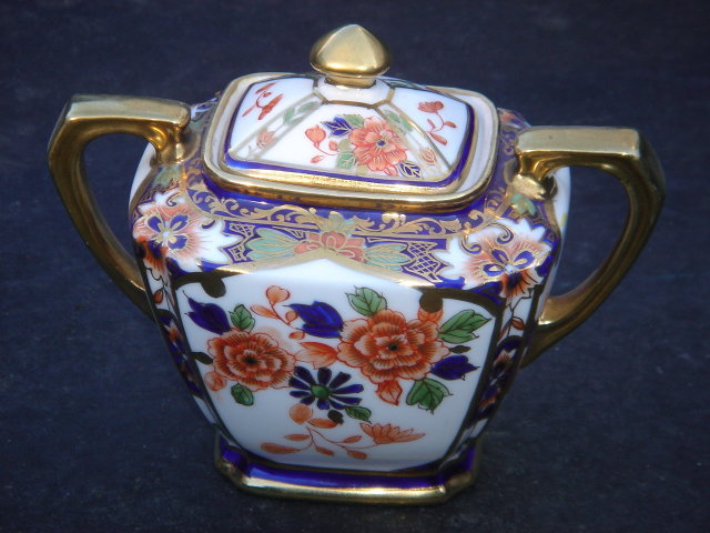 Porcelain from Estate  ~ 3 pcs ~ NORITAKE CREAM AND SUGAR with Lid. Royal Blue with Gold Gilt. Excellent Condition. 