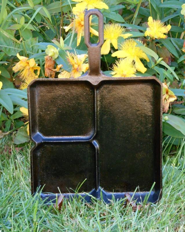 Circa 1900 _ SMART ENDURANCE BROCKVILLE _ SQUARE CAST IRON Frying Pan _ features 3 cooking areas inside pan_ Excellent Clean Condition_ NO DAMAGE