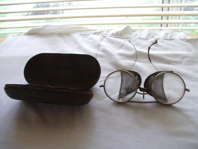 Driving Goggles with Case