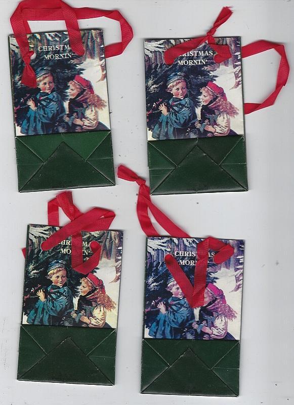 Small Christmas Mornin Paper Goody Bags Victorian Deisgn Girl Boy Lot of Four