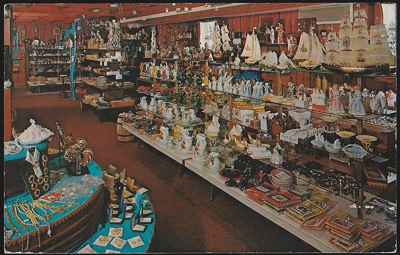 Frankenmuth Bavarian Inn Gift Shop Frankenmuth, Michigan Vintage Unused Postcard