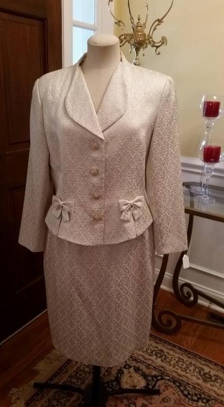 Saks Fifth Avenue Rickie Freeman for T.J. Nites Dress Suit Size 12