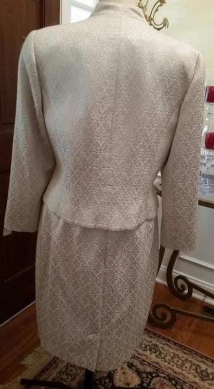 Saks Fifth Avenue Rickie Freeman for T.J. Nites Dress Suit Size 12