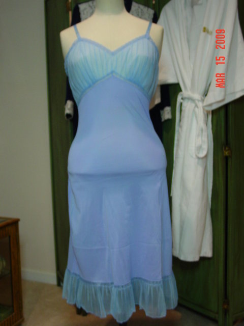 Pale Lavender Nylon Slip by Rogers Size 34 Average