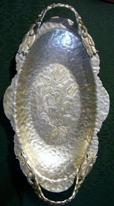 Vintage Rodney Kent Tulip Aluminum Bread Tray #404 Hand Wrought