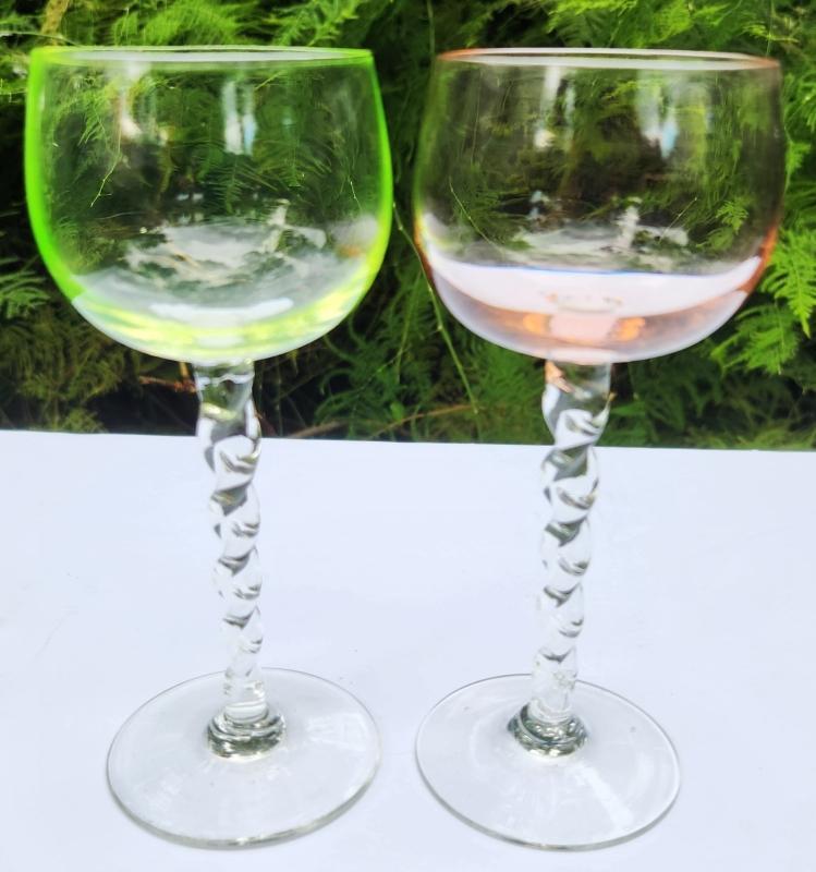 Vintage Twisted Stem Glass Pair Uranium Green/Peach 1940s-60s Italy