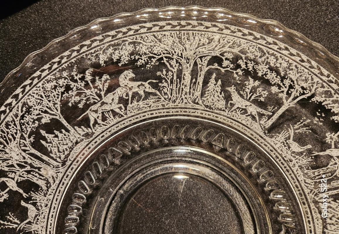 Vintage Wheeling #5097 FOX/HOUNDS Cake Plate D-58e