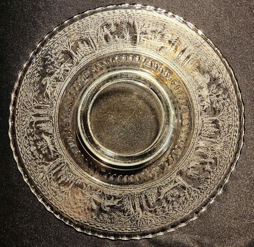 Vintage Wheeling #5097 FOX/HOUNDS Cake Plate D-58e