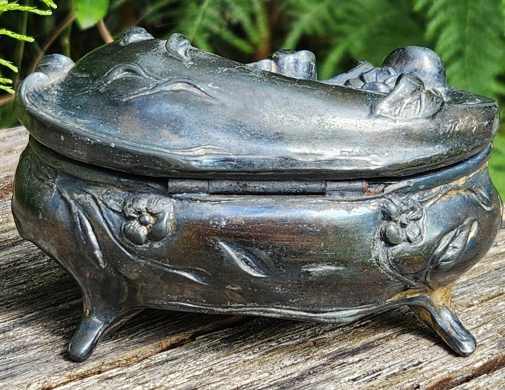 Antique Art Nouveau Jewelry Casket Silverplated Ca. 1900