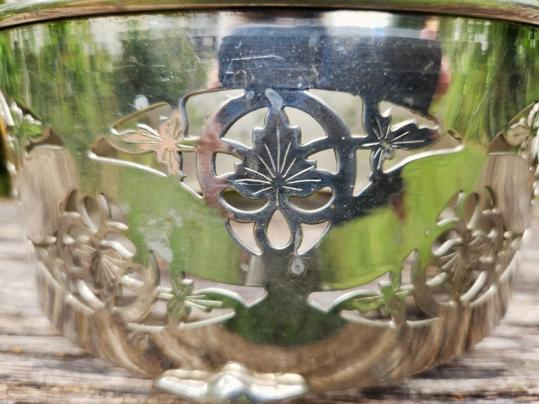 Vintage Farberware Chrome Casserole Holder/Frame 6.75