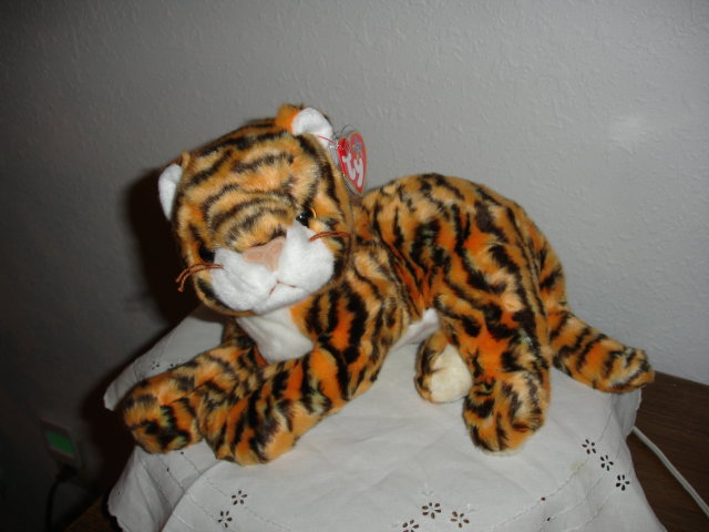 Antiques Art Vintage