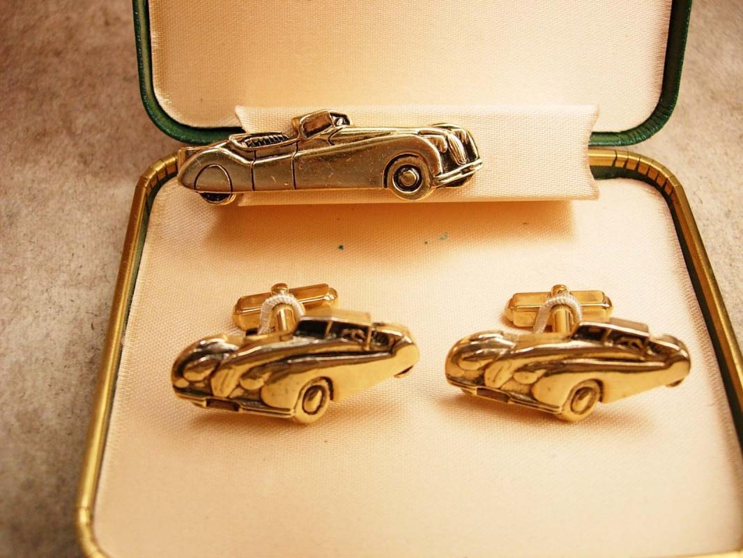 Jaguar XK120 Vintage cufflinks and Tie clip in original box Ansen cufflinks roadster sportscar cuff links