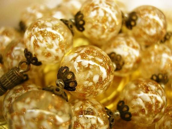 Early Murano Foil Glass necklace all original bead caps and clasp