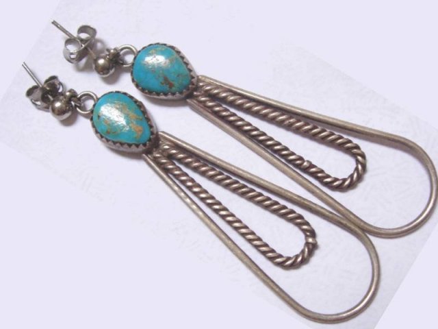 Vintage 40's sterling turquoise hand wrought artisan earrings