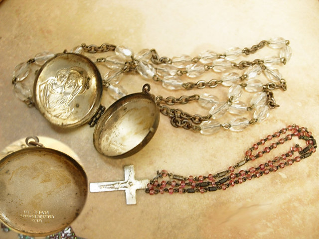 Vintage Rosary and Case locket necklace miniature childs inside Made in czechoslovakia