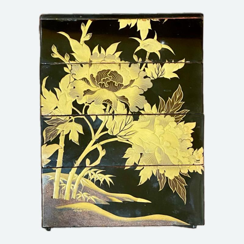 Japan - Wood and Lacquare - Jubako w/Maki-e - Meiji