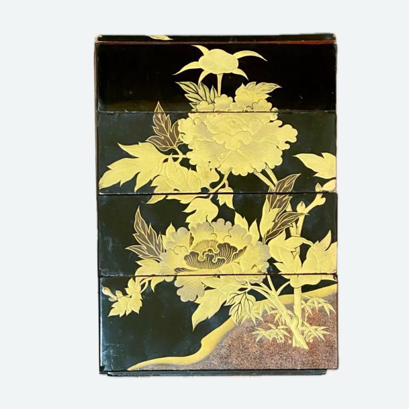 Japan - Wood and Lacquare - Jubako w/Maki-e - Meiji