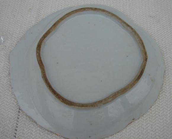 CIRCA 1850 CHIINESE EXPORT ROSE MEDALLION SHRIMP DISH 10 1/4