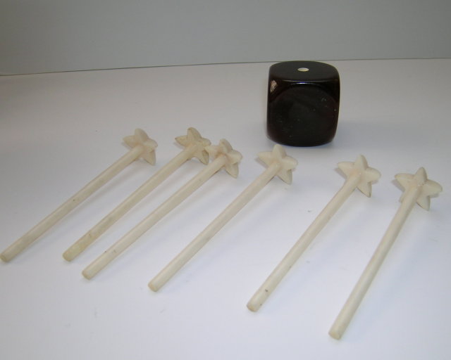 Bakelite Vintage Cube with Swizzle Sticks