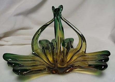 Venetian pulled handle bowl