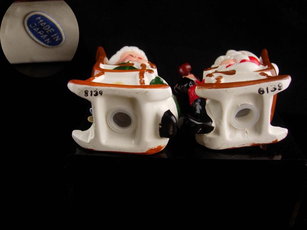 Vintage Japan salt pepper - Santa with pipe and MRS Claus - Salt and Pepper Shaker Set - kitchen table accessory - novelty retro santa set