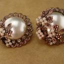 Unsigned Haskell earrings - pearl Clip on earrings - sparkling rhinestones - rose gold plate cluster earrings - Unsigned Beauties