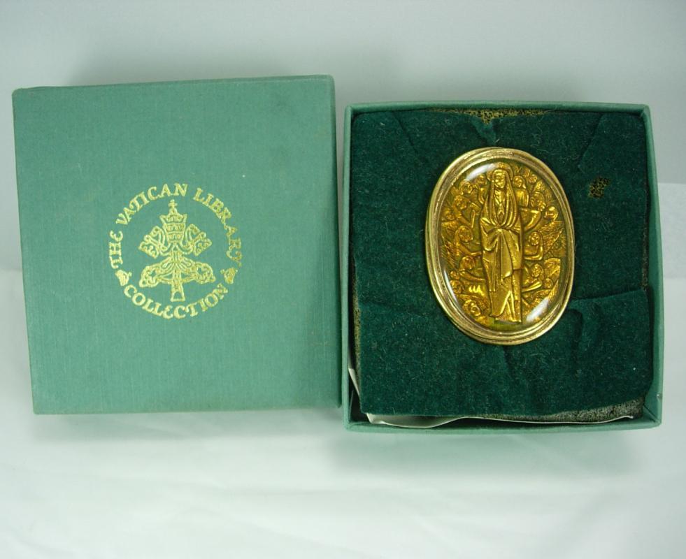 MMMA Madonna ICON brooch pendant original box Pin vintage Religious Christian Signed womens Quality jewelry metropolitan museum of art