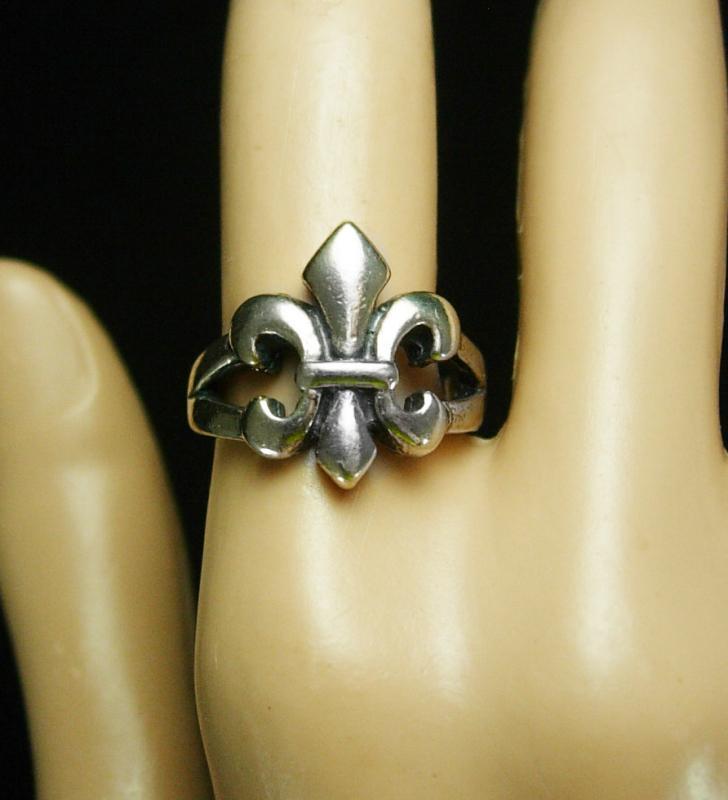 Antiques, Art, Vintage