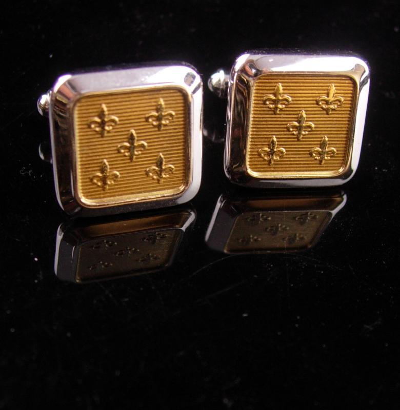 Vintage Hickok Fleur de lis cufflinks - rennaissance medieval set - knight flower  mens gold estate jewelry knight shining armor wedding set