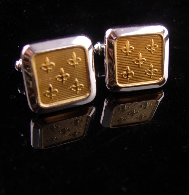 Vintage Hickok Fleur de lis cufflinks - rennaissance medieval set - knight flower  mens gold estate jewelry knight shining armor wedding set