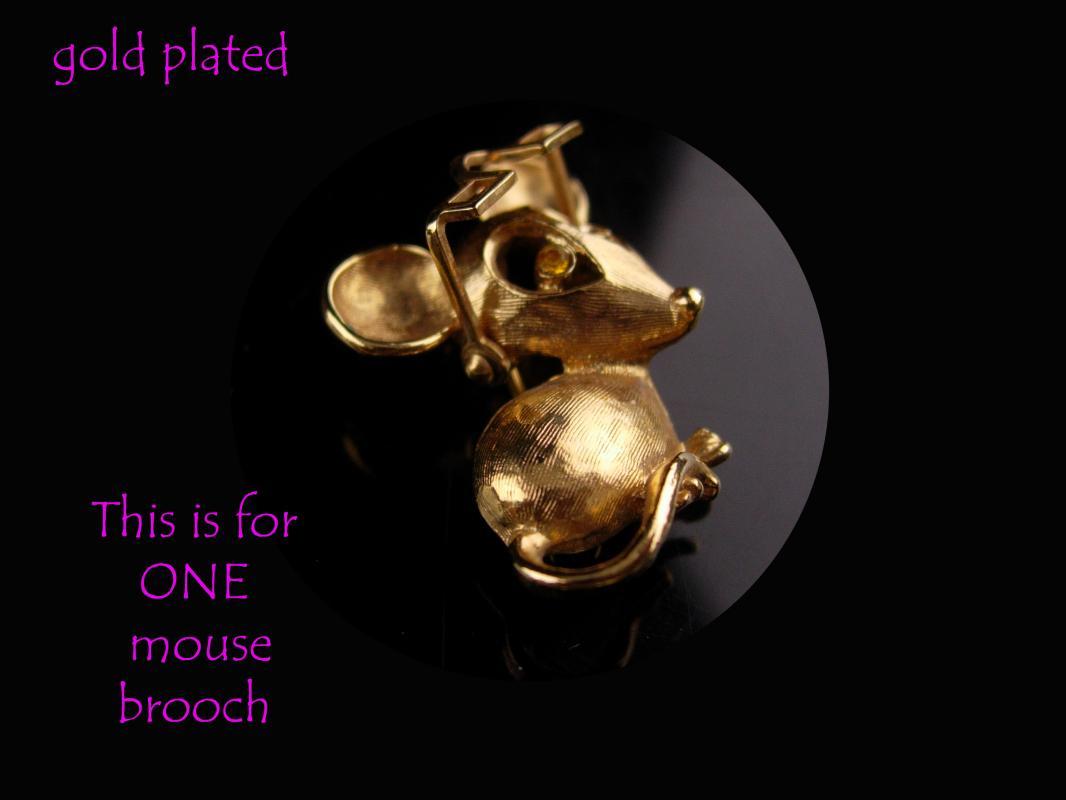 Vintage Mechanical Mouse Brooch / moveable eyeglasses - Cravat holder - Vintage Lapel Pin eyeglasses - optometrist gift - binocles-ciseaux