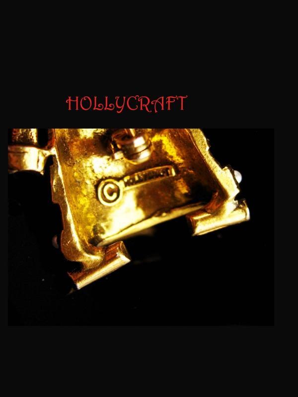 Vintage Hollycraft Brooch - Christmas tree santa claus - rhinestone pin - estate jewelry - holiday jewelry - figural brooch