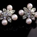 Vintage Statement jewelry - Monet Rhinestones earrings - Wedding jewelry - silver clip on - original card - flip comfort back