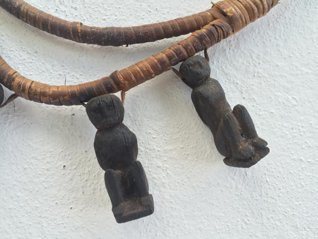 DAYAK NECKLACE & OLD FIGURINE Statue Figure Pendant Body Jewel Jewelry Ornament